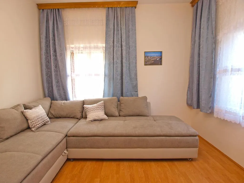 Apartments Joko 1160 Pula